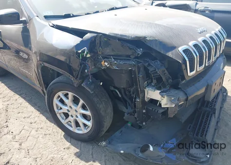 2017 Jeep Cherokee Latitude 4X4 from USA, damaged, VIN 1C4PJMCB9HW543369